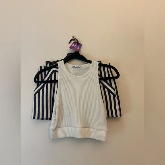 55. Zara Cream Ribbed Sleeveless Top and Shorts - Picture 2 of 2